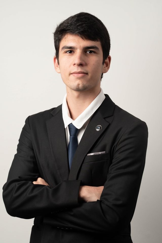 David, autor de Cifra Clara